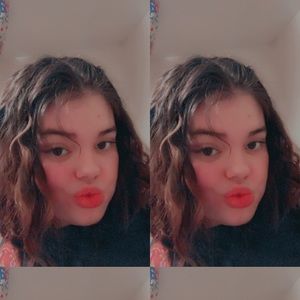 Meet your Posher, Anika